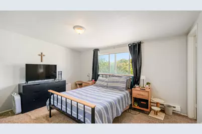 1085 N Nayon Dr E # 6, Layton, UT 84040 - Photo 12