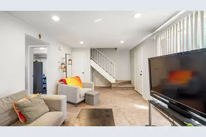 1085 N Nayon Dr E # 6, Layton, UT 84040 - Photo 4
