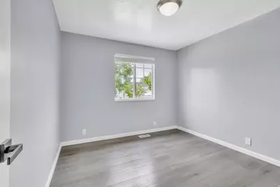 474 E 810 N, Tooele, UT 84074 - Photo 8