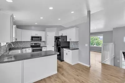 474 E 810 N, Tooele, UT 84074 - Photo 4