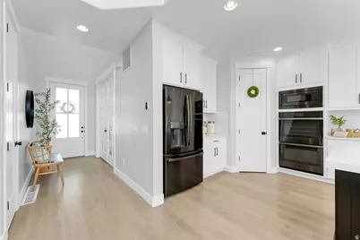213 S Cottonwood Rd, Vineyard, UT 84059 - Photo 4