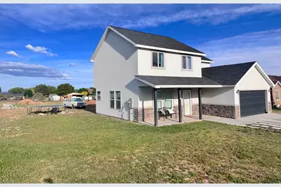 914 N 240 W, Blanding, UT 84511 - Photo 4