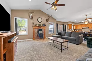 247 W 400 N, Santaquin, UT 84655 - Photo 8