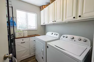 551 E Walnut Glen Dr, Springville, UT 84663 - Photo 16