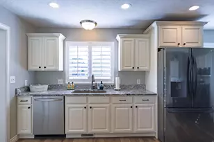 551 E Walnut Glen Dr, Springville, UT 84663 - Photo 12