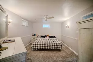 1618 W Camelot Dr, Layton, UT 84041 - Photo 10