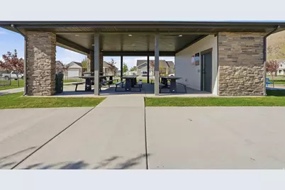 1392 E 380 S, Hyrum, UT 84319 - Photo 34