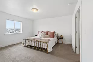 1392 E 380 S, Hyrum, UT 84319 - Photo 16