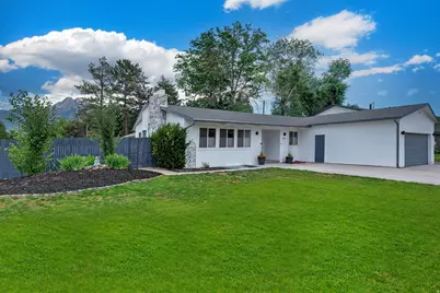 4901 S Laura Dr E, Salt Lake City, UT 84107 - Photo 2