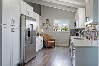 4901 S Laura Dr E, Salt Lake City, UT 84107 - Photo 12