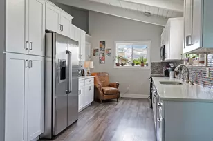 4901 S Laura Dr E, Salt Lake City, UT 84107 - Photo 12