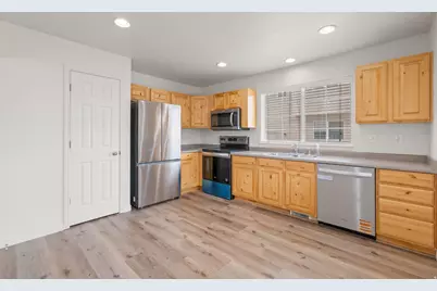 439 N 630 E, Ogden, UT 84404 - Photo 8