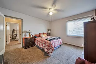 5946 S Highland Dr, Holladay, UT 84121 - Photo 8