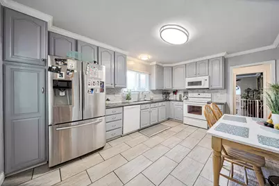 5946 S Highland Dr E, Holladay, UT 84121 - Photo 1