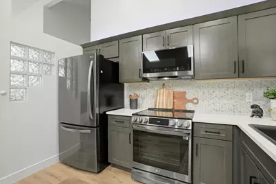 11724 S Briar Glen Dr E, Sandy, UT 84092 - Photo 10