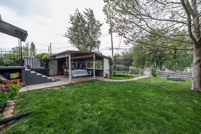 181 S Country Club Dr E, South Ogden, UT 84405 - Photo 32