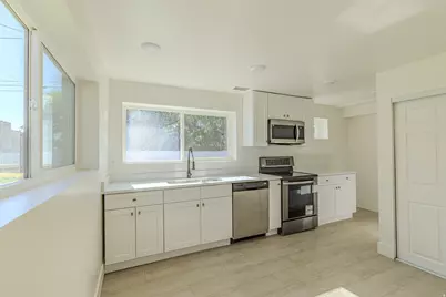 277 N 1030 W, Orem, UT 84057 - Photo 10