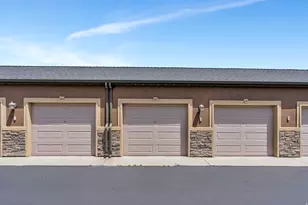 424 S 2150 W, Pleasant Grove, UT 84062 - Photo 24