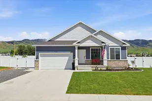 628 S 380 E, Smithfield, UT 84335 - Photo 2