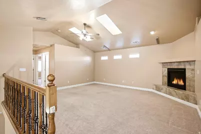 1089 W 2325 N, Layton, UT 84041 - Photo 14