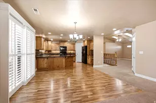 1089 W 2325 N, Layton, UT 84041 - Photo 8