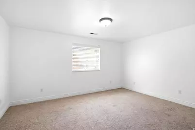 1089 W 2325 N, Layton, UT 84041 - Photo 22