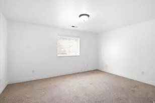 1089 W 2325 N, Layton, UT 84041 - Photo 22
