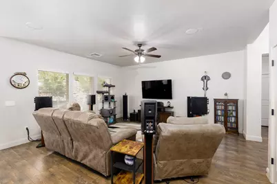 6062 S Rimrunner Dr, Saint George, UT 84790 - Photo 14