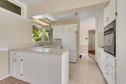 2242 N 390 E, Provo, UT 84604 - Photo 10