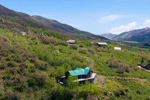 6 Beaver Springs Rancheros, Oakley, UT 84055 - Photo 4