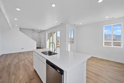 1338 E 1670 N #820, Payson, UT 84651 - Photo 2