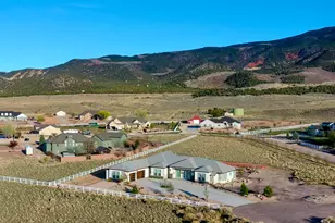 1531 S Laura Circle, Parowan, UT 84761 - Photo 4