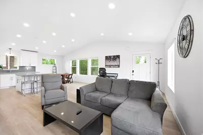 194 E Sunset Ave, South Salt Lake, UT 84115 - Photo 2