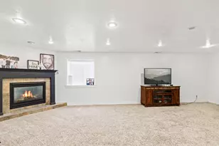 130 N 100 E, Gunnison, UT 84634 - Photo 32