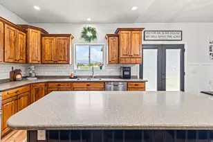 130 N 100 E, Gunnison, UT 84634 - Photo 20