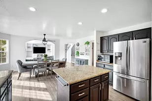 2532 N 1175 E, Layton, UT 84040 - Photo 10