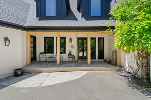 2692 S Grand Oak Cir E, Bountiful, UT 84010 - Photo 4