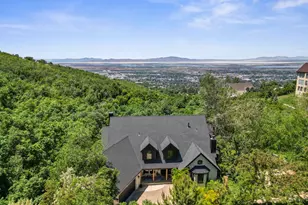 2692 S Grand Oak Cir E, Bountiful, UT 84010 - Photo 4