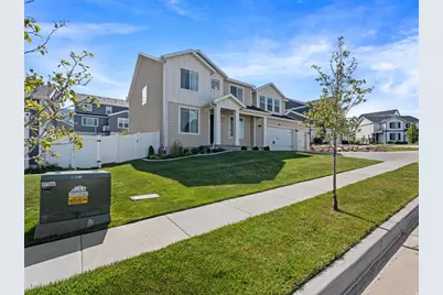 3196 N 1450 E, Layton, UT 84040 - Photo 2