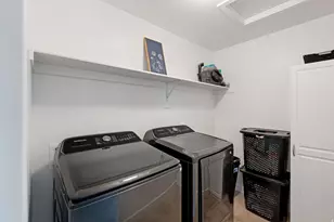 3196 N 1450 E, Layton, UT 84040 - Photo 26
