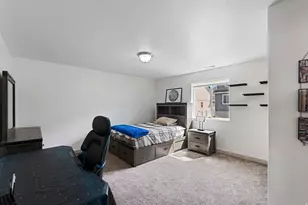 3196 N 1450 E, Layton, UT 84040 - Photo 18