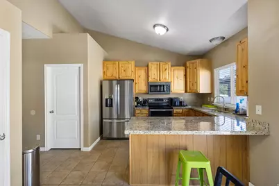 2482 W Adelaide Dr S, Riverton, UT 84065 - Photo 12