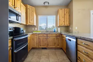 2482 W Adelaide Dr S, Riverton, UT 84065 - Photo 14