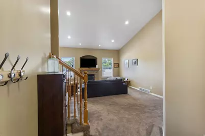 2482 W Adelaide Dr S, Riverton, UT 84065 - Photo 10