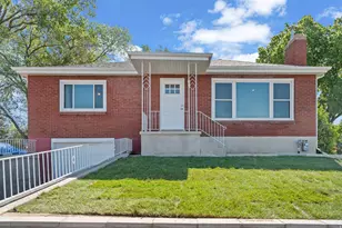 770 N Center St, Lehi, UT 84043 - Photo 2