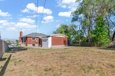 770 N Center St, Lehi, UT 84043 - Photo 36