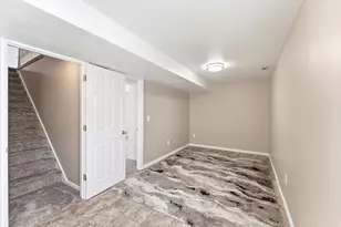 2161 W Craig Ln, Syracuse, UT 84075 - Photo 24