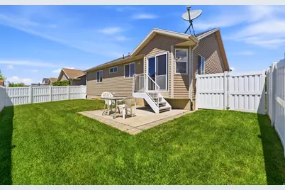 2161 W Craig Ln, Syracuse, UT 84075 - Photo 38