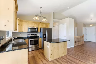 2161 W Craig Ln, Syracuse, UT 84075 - Photo 4