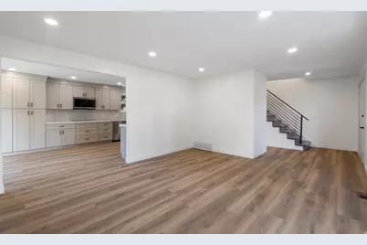 1879 E Michael Way, Sandy, UT 84093 - Photo 8